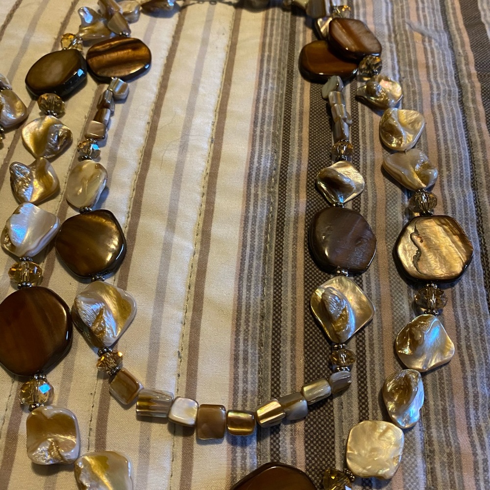 Jewelry - Picture 3 of 4